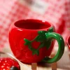 Flying Tiger Mugg med jordgubbar^Kvinnor Midsommar|Muggar & Keramik