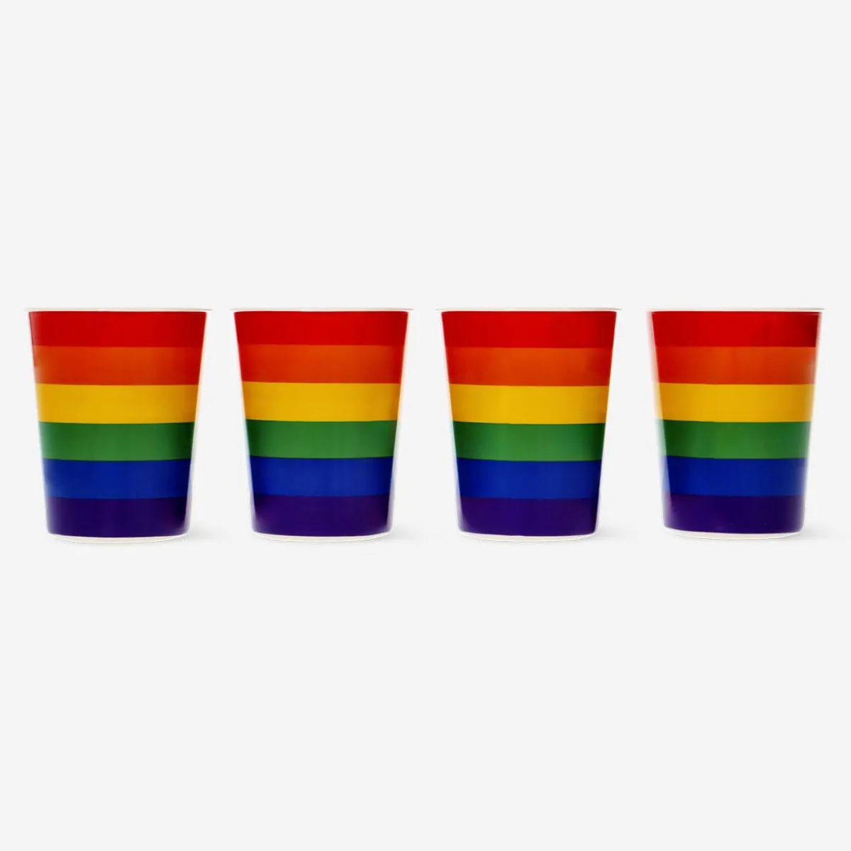 Flying Tiger Plastmuggar. 4 st^ Happy Pride!|Festdekorationer