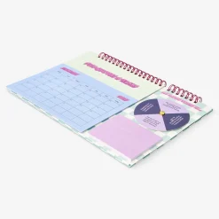 Flying Tiger Skrivbordskalender med månadsuppgifter - Engelska^ Kalendrar