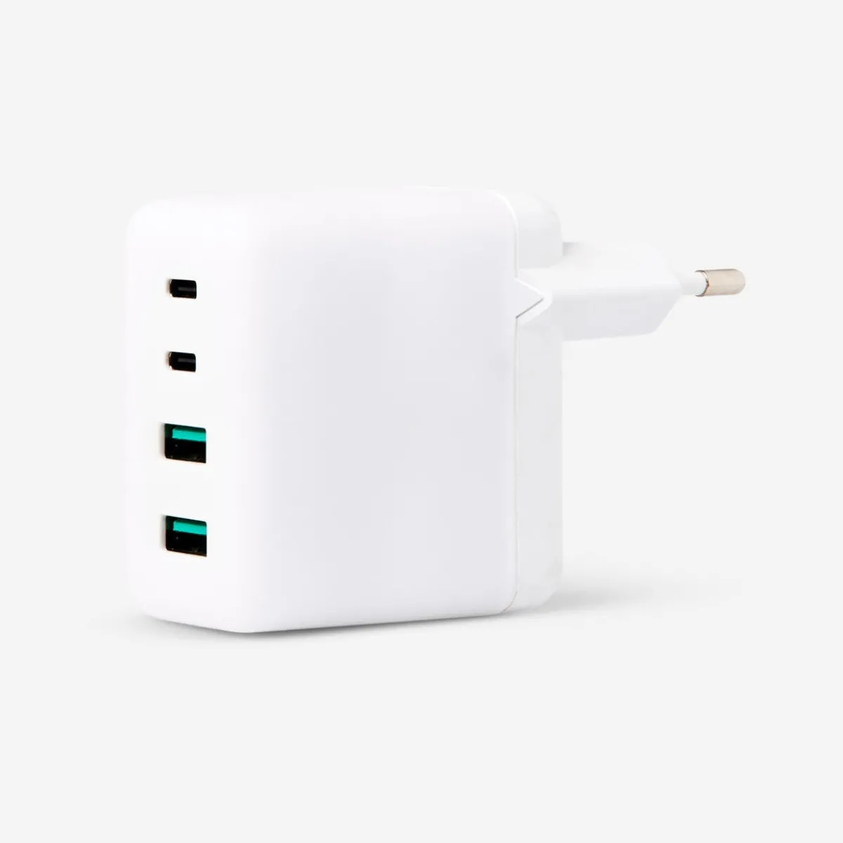 Flying Tiger Väggadapter med fyra portar. USB-C och USB 3.0^ Power Banks